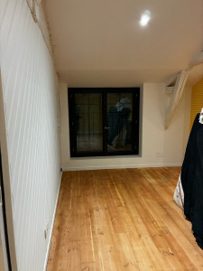 Photo de galerie - Ponçage bande + mise en peinture + ponçage sol