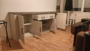 Photo de galerie - Montage des meubles en kit