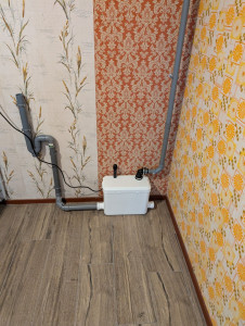 Photo de galerie - Pose d'une station de relevage pour machine  laver.
