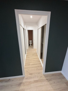 Photo de galerie - Revetement du sol et peinture d’un appartement de 70m2
