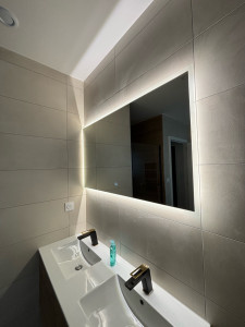 Photo de galerie - Pose et raccordement du miroir 