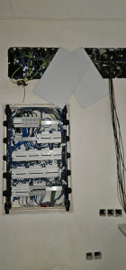 Photo de galerie - Disponible pour petits travaux, manutention, aide au déménagement, montage meubles, nettoyage après travaux, déplacement d'objets. Intervention rapide à Venissieux et alentours. Prix correct