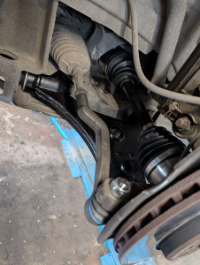 Photo de galerie - Remplacement triangle rotule de direction et cardan