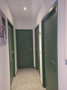 Photo de galerie - Peinture porte fini 
