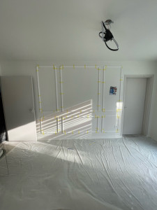 Photo de galerie - Peinture avec moulures mur 