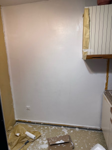 Photo de galerie - Vous cherchez un coup de pinceau fiable et des finitions parfaites ? Je propose mes services de peinture intérieure (murs, plafonds, boiseries). Préparation minutieuse, sous-couches, couches finales Finitions soignées et respect des délais 