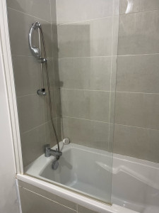 Photo de galerie - Nettoyage salle de bain pour déménagement 