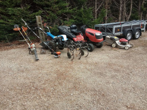 Photo de galerie - Bbm mc de terrain pour pelouse, potager, charrue rotavator de 
 charrue, rotavator, tonte, taille-haie, arbuste, 
 débroussaillage, enlèvement déchet, nettoyage terrain, parc, et 
 jardin