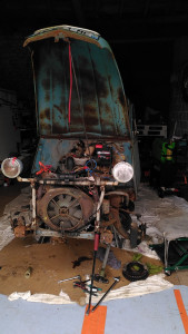Photo de galerie - Restauration d'une Citroën 2CV 1976 à mon garage.