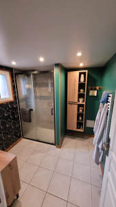 Photo de galerie - Mise en peinture murs et plafond sdb