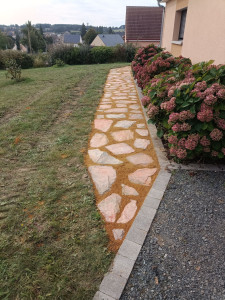 Photo de galerie - Allée en pierres 
