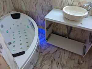 Photo de galerie - Jacuzzi lavabo