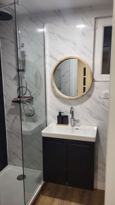 Photo de galerie - Rénovation d'un container maritime 20 pds pour en faire un studio de 14m² avec sdb et kitchenette 