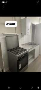 Photo de galerie - Installation d’une cuisine. 