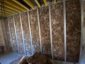 Photo de galerie - Isolation laine de roche (avant placo)