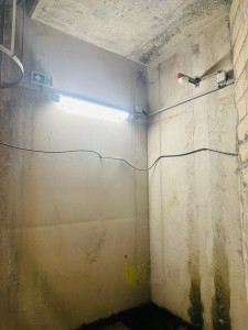 Photo de galerie - Installation des luminaires dans un garage 
