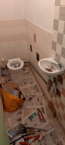 Photo de galerie - Installation d'un WC et lave main