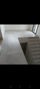 Photo de galerie - Monter les murs 
création des escaliers en béton 
dallage 
chappe 