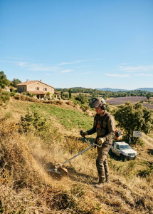 Photo de galerie - Débroussaillage prévention d'incendie old