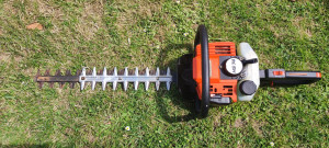 Photo de galerie - Taille de haies et d'arbustes