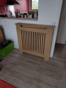 Photo de galerie - Réalisation de cache radiateur en medium à peindre 