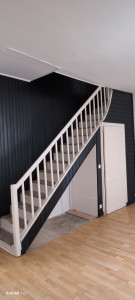 Photo de galerie - Peinture sur lambris 
