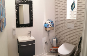 Photo de galerie - Toilette entièrement réalisé, murs placo, WC suspendu, carrelage rectifié, lave mains, et toute la finition

