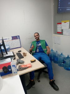 Photo de galerie - Je suis un professionnel polyvalent spécialisé dans l’entretien, la manutention et la logistique. Sérieux, ponctuel et dynamique, je propose mes services aux particuliers et aux professionnels selon leurs besoins.
J’interviens notamment pour le nettoyage 
