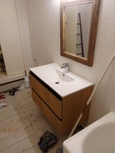 Photo de galerie - Bonjour, je suis un carreleur. Je pose de parquet et tous les petits travaux. Merci.