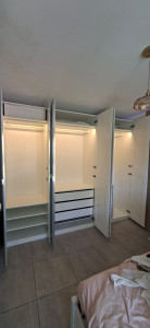 Photo de galerie - Montage dressing ikea pax