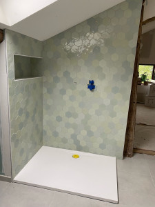 Photo de galerie - Douche complète carrelage spécial mais très beau rendu 