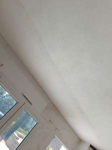 Photo de galerie - Réparation mur et plafond suite à une infiltration 