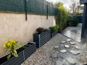 Photo de galerie - Création de bordure et plantation 