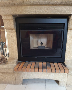 Photo de galerie - INSTALLATION INSERT A GRANULES