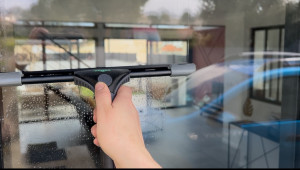 Photo de galerie - Nettoyage des vitres d’une maison