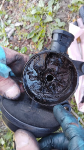 Photo de galerie - Nettoyage du reniflard 