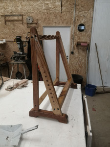 Photo de galerie - Rack pour 5 guitares
En chêne er noyer 
