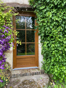 Photo de galerie - Pose d’une porte fenêtre de chez PIC un partenaire de qualité 