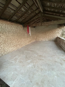 Photo de galerie - Carrelage effet travertin 