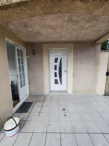 Photo de galerie - Dépose de la fenêtre ouverture de la maçonnerie pour pose d'une porte alu 215x90.
