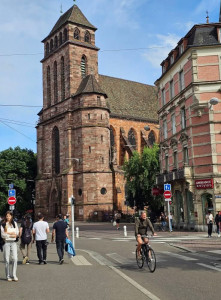 Photo de galerie - Bien instruite, bon niveau de français 