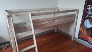 Photo de galerie - Montage d'un lit