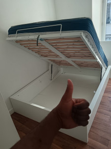 Photo de galerie - Lit IKEA assemblé et près à l'emploi