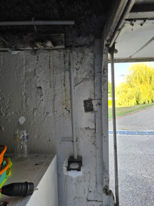 Photo de galerie - Tubes plus câble et prise 