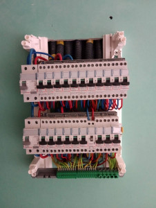 Photo de galerie - Création d' un nouveau tableau électrique pour une extensions d' une maison 