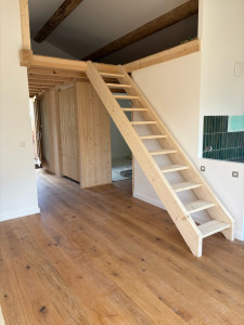 Photo de galerie - Fabrication et pose d’un escalier droit 