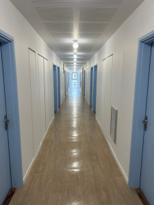 Photo de galerie - Réalisation d’une prestation complète de nettoyage de fin de chantier, incluant les appartements, les couloirs et le hall d’entrée t hall