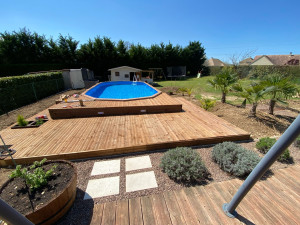 Photo de galerie - Creation d une terrasse bois autour d une piscine hors sol