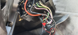 Photo de galerie - Diagnostic klaxon qui ne fonctionne pas.

Problème de commodo, fil dé-soudé.