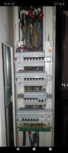 Photo de galerie - Bonjour à toutes et à tous 
Je suis un électricien/chauffagiste
Je fait aussi de la plomberie .
N'hésitez pas me connecter si vous avez un problème électrique ou pour renouveler votre installation et pour des dépannage de chaudière.....
A bientôt